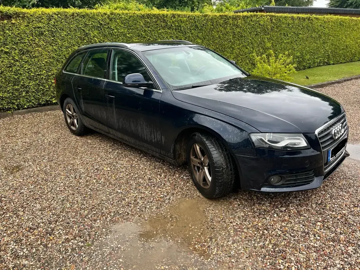 Gebraucht Audi A4 160 PS (117 kW) 2008 Blau Kombi
