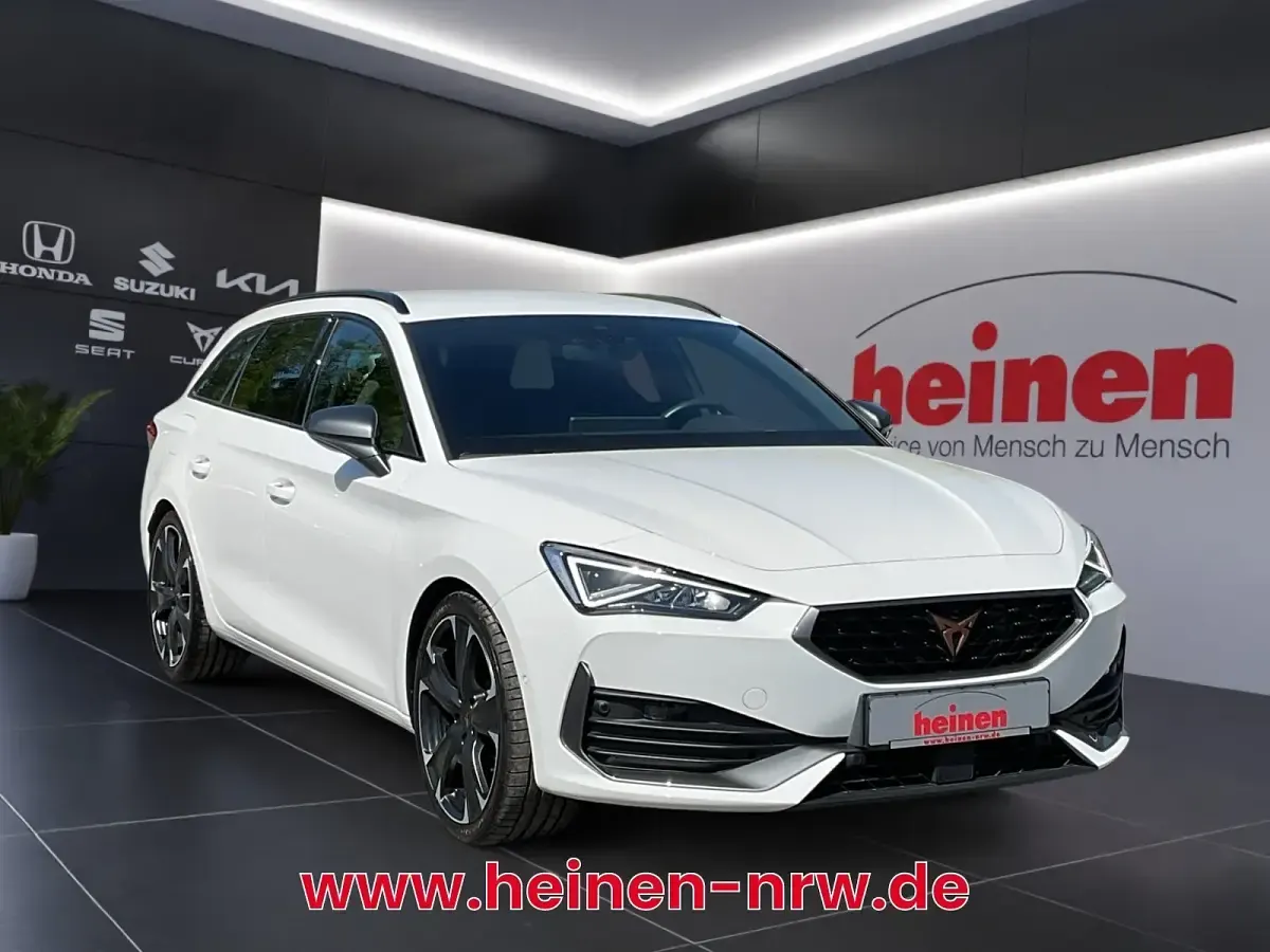 Gebraucht Cupra Leon VZ 245 PS (180 kW) 2024 Weiß Limousine