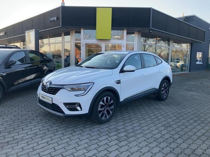 Weiss Gebraucht 2023 Renault Arkana Equilibre SUV | 22.250 € (Fairer Preis) - Bild 1/4