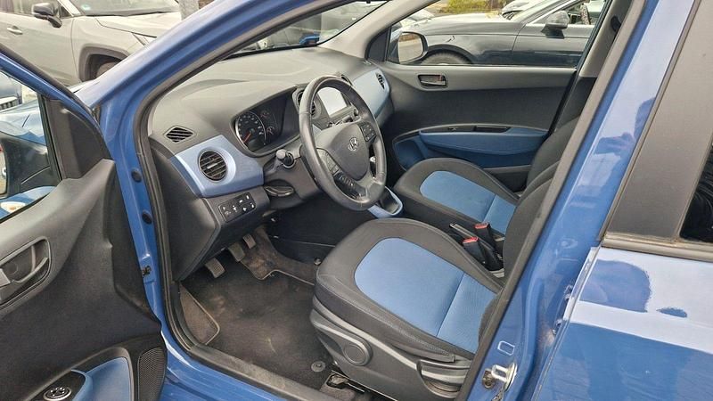 Gebraucht Hyundai i10 Trend 67 PS (49 kW) 2018 Blau Kleinwagen