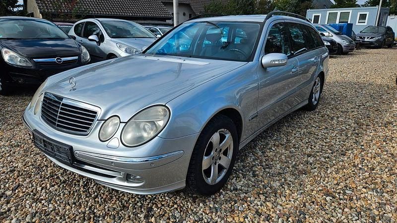 Silber Gebraucht 2004 Mercedes E270 Kombi | 2.390 € (Superpreis) - Bild 1/4