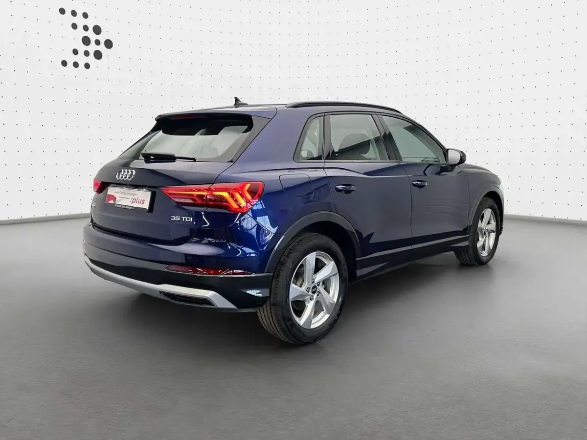 Gebraucht Audi Q3 Advanced 150 PS (110 kW) 2025 Navarrablau metallic SUV