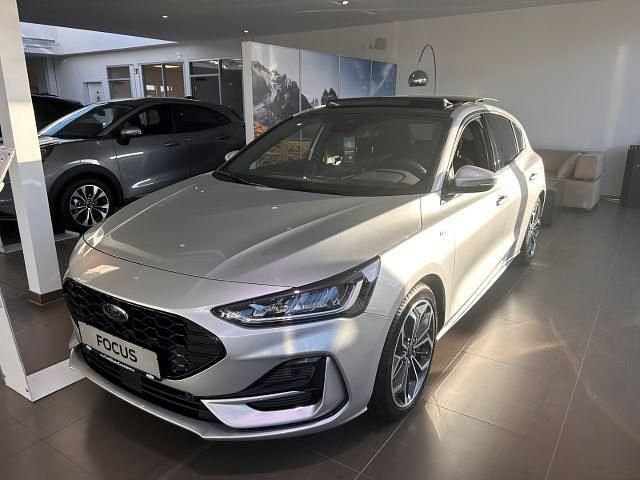 Neu Ford Focus ST-Line X 125 PS (91 kW) 2025 Silber Limousine