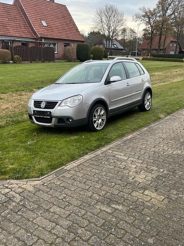 Silber Gebraucht 2007 VW Polo Cross Kleinwagen | 3.650 € (Fairer Preis) - Bild 1/4