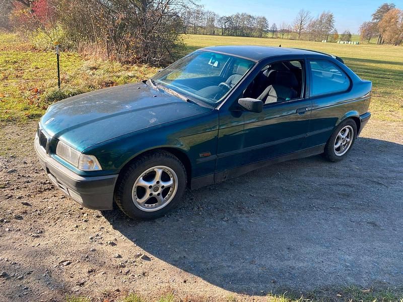 Silber Gebraucht 2004 Peugeot 206 Kleinwagen | 400 € (Guter Preis) - Bild 1/4