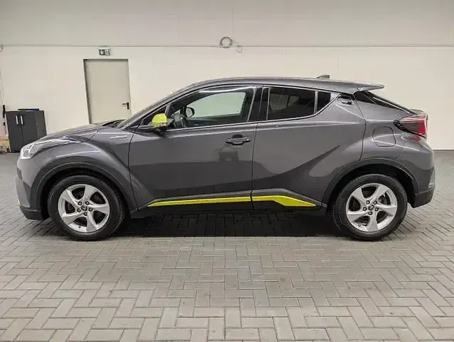 Gebraucht Toyota C-HR Team 122 PS (89 kW) 2018 Graumet. SUV