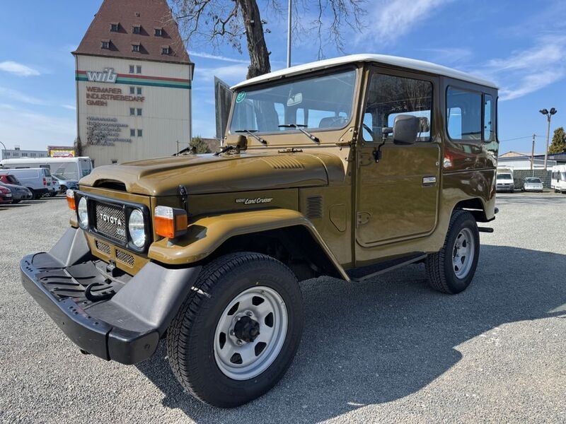 Gebraucht Toyota Land Cruiser 90 PS (66 kW) 1981 Grün SUV