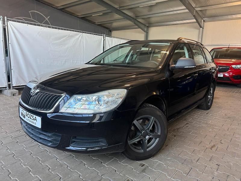 Gebraucht Skoda Octavia 102 PS (75 kW) 2010 Schwarz Kombi