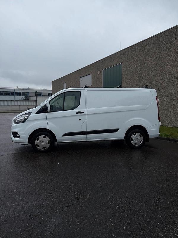 Gebraucht Ford Transit Custom 130 PS (95 kW) 2019 Weiß Van / Kleinbus