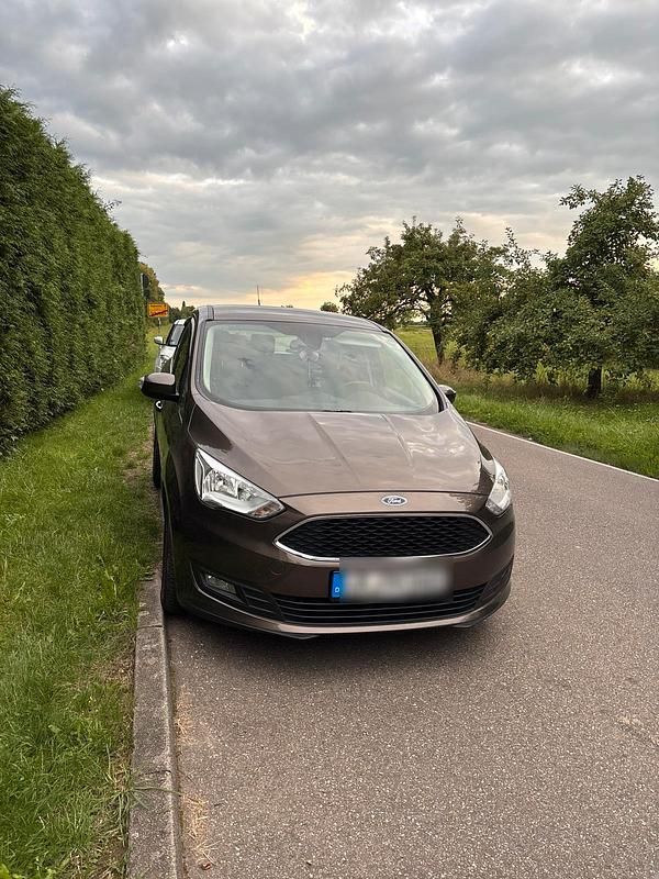 Braun Gebraucht 2016 Ford C-MAX Van / Kleinbus | 7.900 € (Fairer Preis) - Bild 1/4