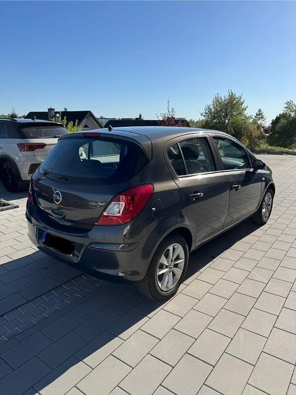 Usado Opel Corsa Energy 86 HP (63 kW) 2014 Cinzento Citadino