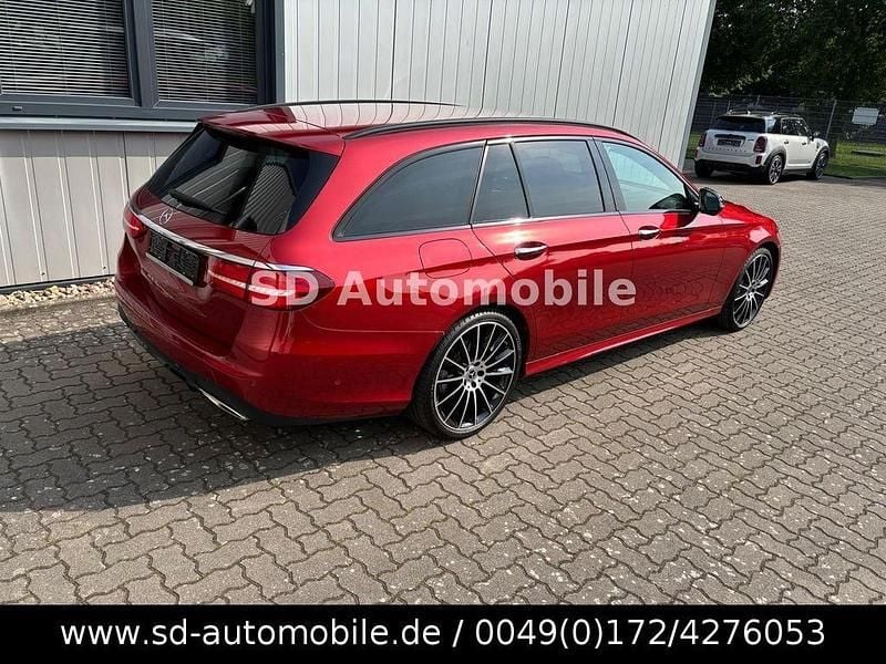Gebraucht Mercedes E300 AMG line Plus 258 PS (189 kW) 2019 Hyazinthrot  metalliclack Kombi