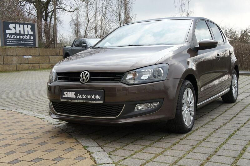 Braun Gebraucht 2013 VW Polo Life Kleinwagen | 10.900 € (Fairer Preis) - Bild 1/4