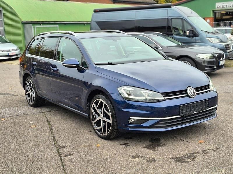 Blau Gebraucht 2021 VW Golf VII Highline Kombi | 16.499 € (Superpreis) - Bild 1/4