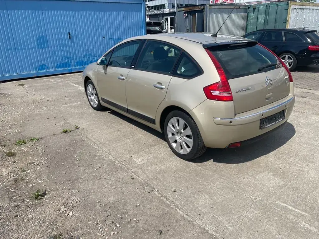 Gebraucht Citroën C4 Exclusive 109 PS (80 kW) 2005 Beige Limousine