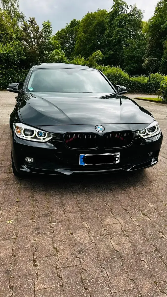 Gebraucht BMW 320 Sport Line 184 PS (135 kW) 2012 Limousine