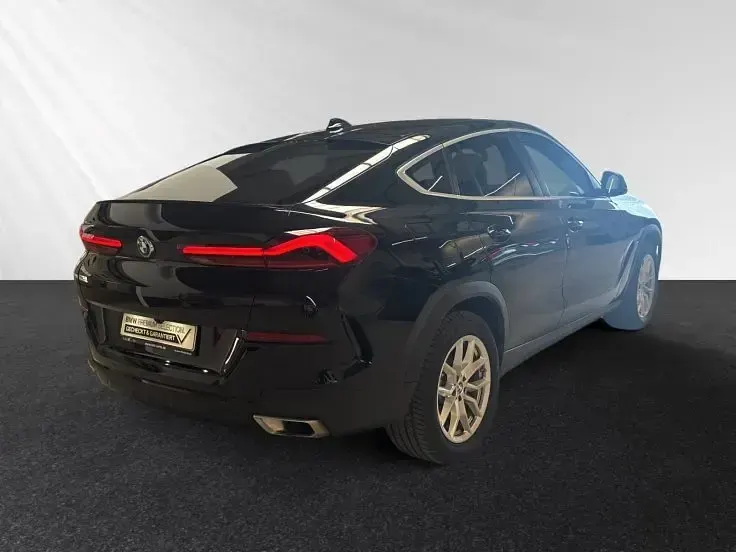 Gebraucht BMW X6 Efficient Dynamics 286 PS (210 kW) 2023 Schwarz uni SUV