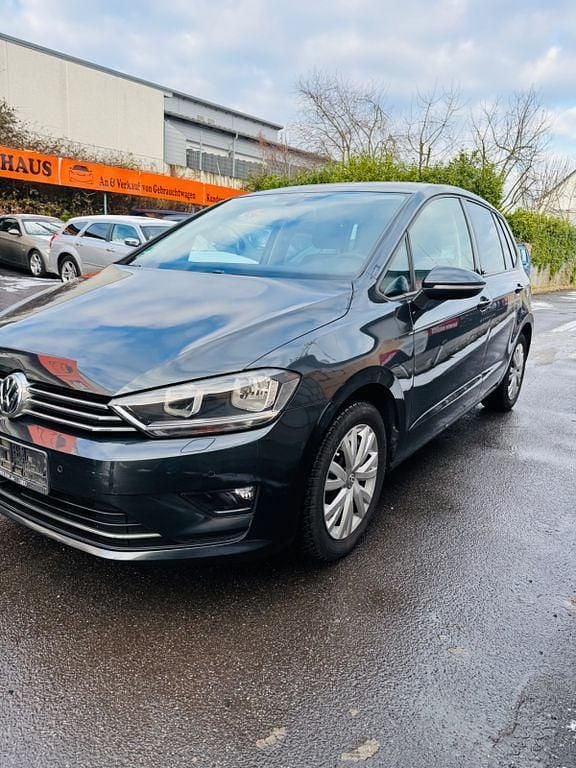 Grau Gebraucht 2017 VW Golf Comfortline Limousine | 9.700 € (Superpreis) - Bild 1/4
