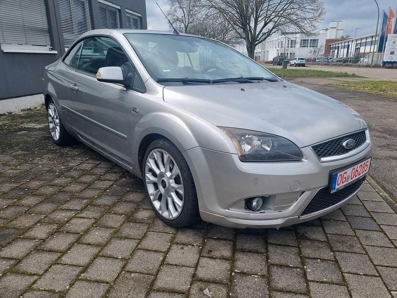 Gebraucht Ford Focus Cabriolet Titanium 145 PS (106 kW) 2008 Cabrio