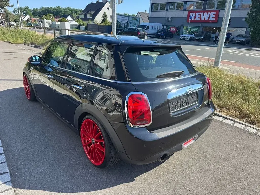 Gebraucht Mini Cooper 136 PS (100 kW) 2015 Schwarz Kleinwagen