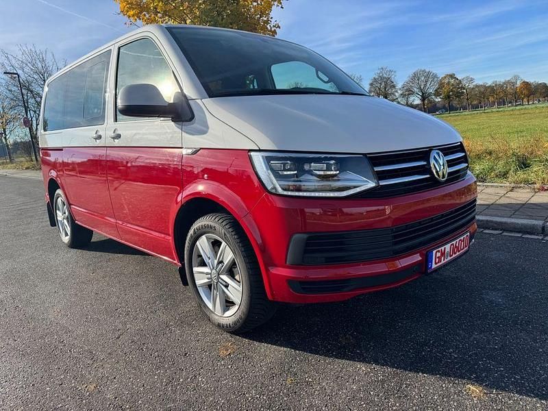 Weiß/rot Gebraucht 2016 VW T6 Van | 32.399 € (Guter Preis) - Bild 1/4