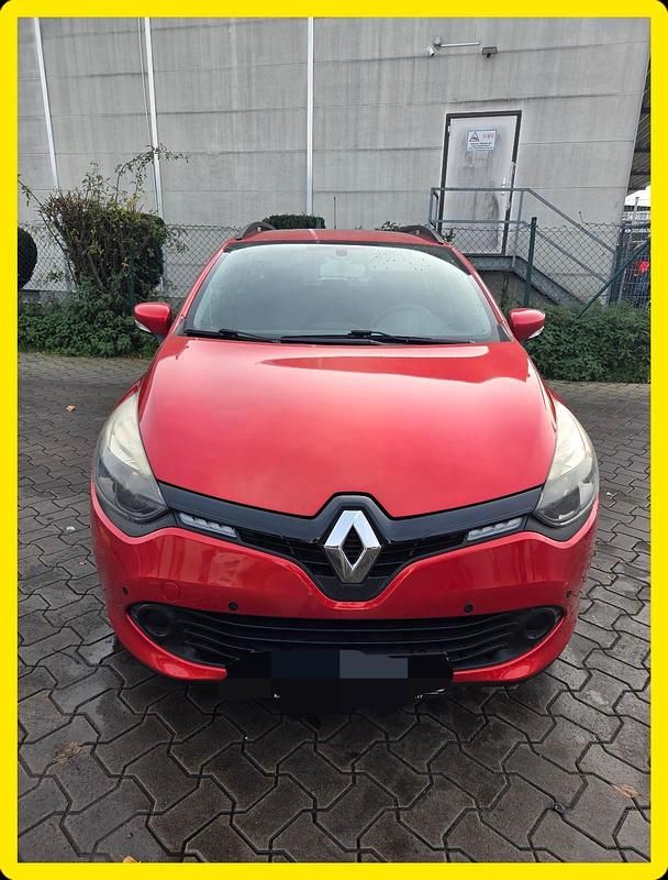 Rot Gebraucht 2014 Renault Clio GrandTour Kombi | 3.900 € - Bild 1/4