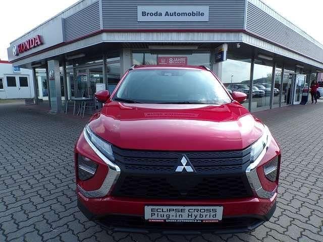 Begagnad Mitsubishi Eclipse Cross Basis 98 HK (72 kW) 2023 Röd SUV