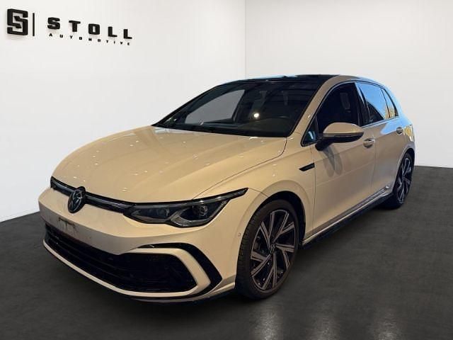 Weiss Gebraucht 2023 VW Golf VIII R-line Limousine | 31.790 € (Etwas zu teuer) - Bild 1/4