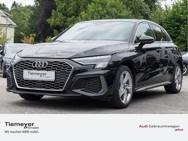 Mythosschwarz metallic Gebraucht 2022 Audi A3 Sportback e-tron S-Line Limousine | 28.570 € (Fairer Preis) - Bild 1/4