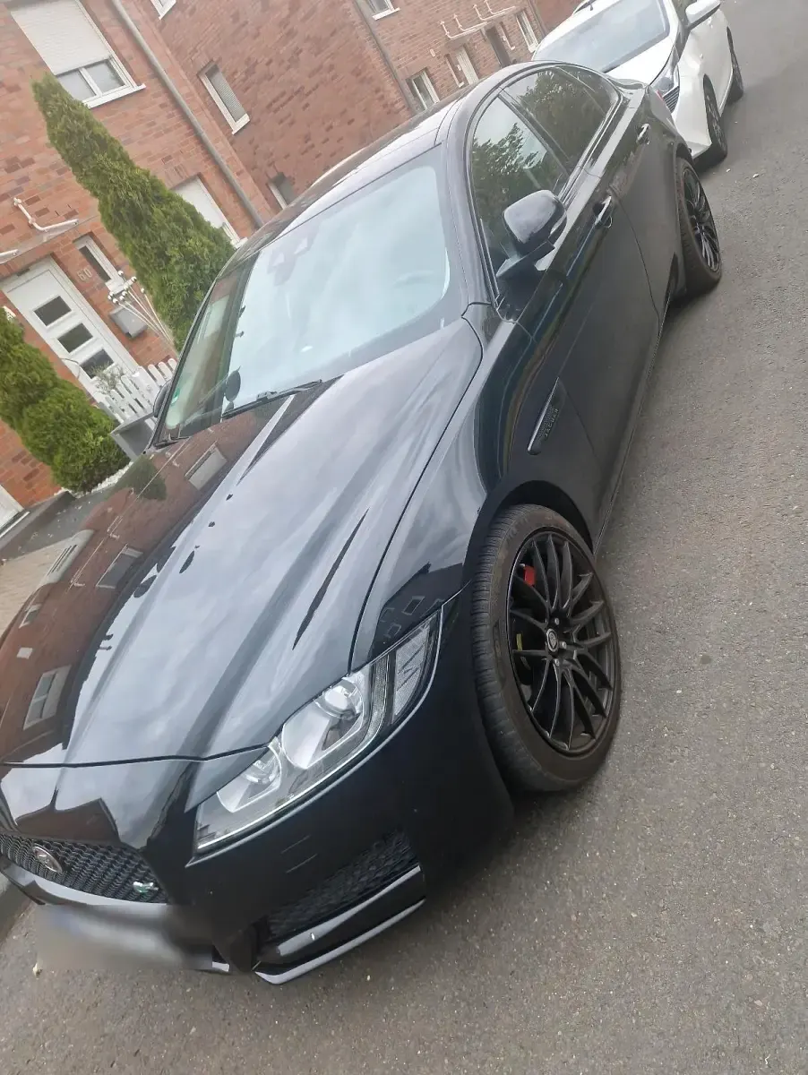 Gebraucht Jaguar XF 300 PS (220 kW) 2017 Schwarz Limousine