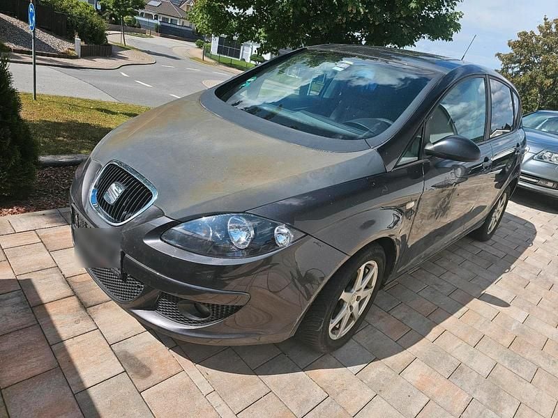 Schwarz Gebraucht 2005 Seat Altea Van / Kleinbus | 650 € (Superpreis) - Bild 1/4