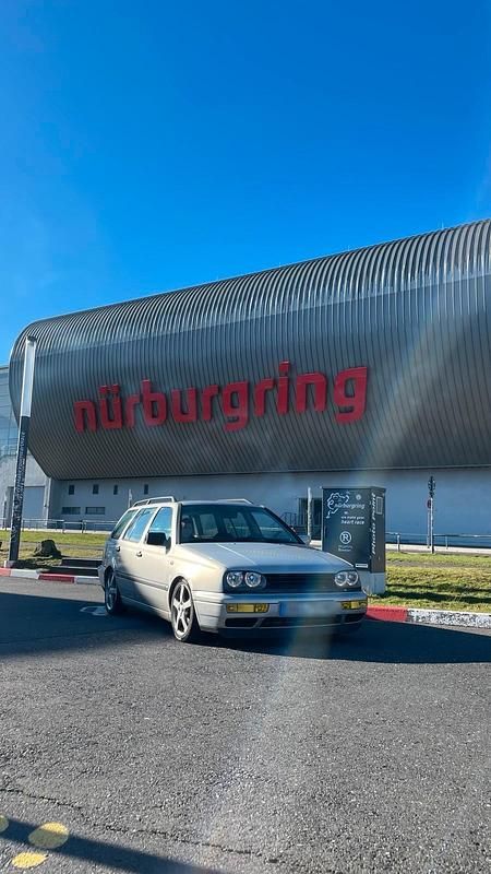 Gebraucht VW Golf III 90 PS (66 kW) 1998 Silber Kombi