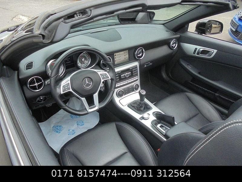 Gebraucht Mercedes SLK200 184 PS (135 kW) 2013 Schwarz Cabrio