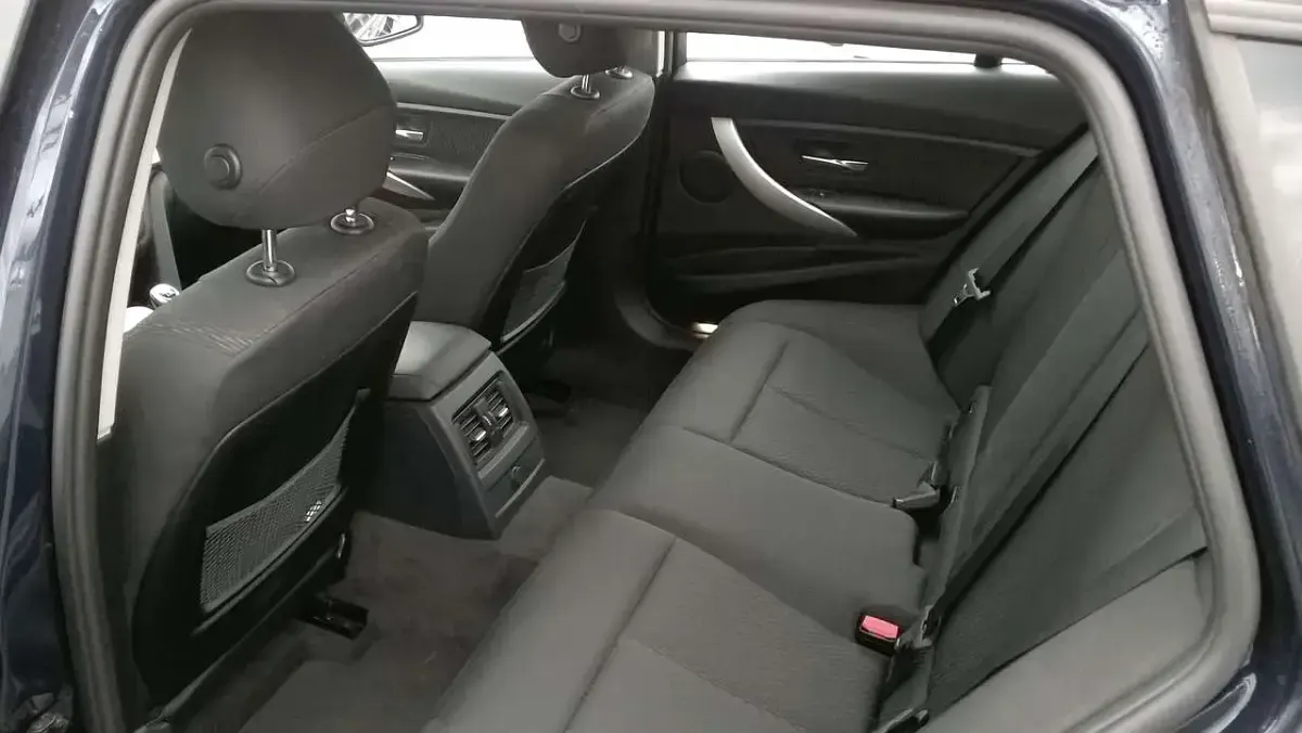 Używany BMW 320 184 KM (135 kW) 2012 Niebieski Kombi