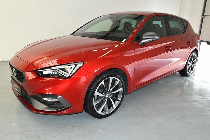 Gebraucht Seat Leon FR 150 PS (110 kW) 2020 Desire red (rot) Limousine