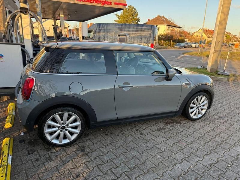 Gebraucht Mini Cooper Chili 136 PS (100 kW) 2019 Grau Kleinwagen