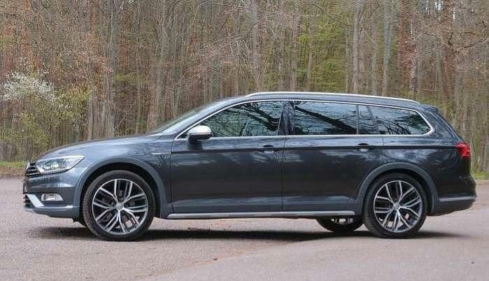 Second-hand VW Passat 150 CP (110 kW) 2017 Bej Berlinǎ