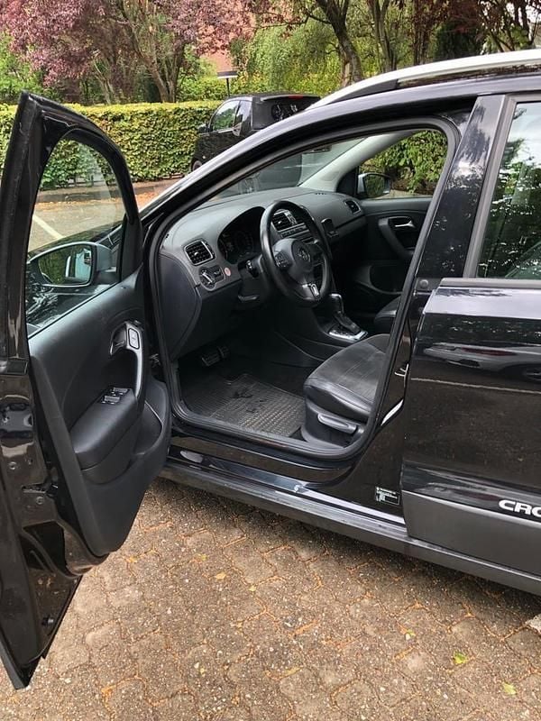 Gebraucht VW Polo Cross 90 PS (66 kW) 2013 Schwarz Kleinwagen