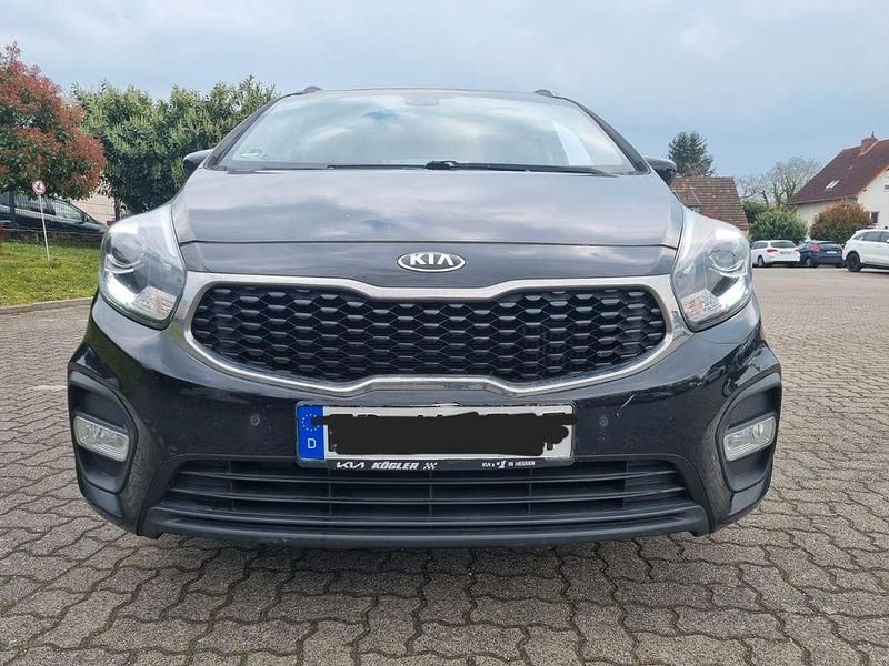 Gebraucht Kia Carens 141 PS (103 kW) 2017 Schwarz Van / Kleinbus