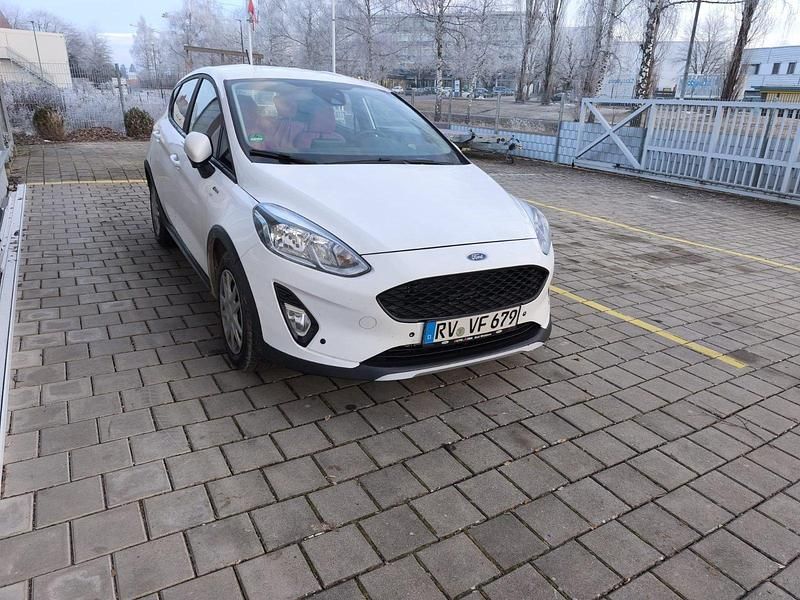 Gebraucht Ford Fiesta Active 120 PS (88 kW) 2018 Weiß Kleinwagen