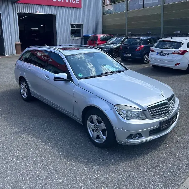 Gebraucht Mercedes C220 170 PS (125 kW) 2010 Silber Limousine