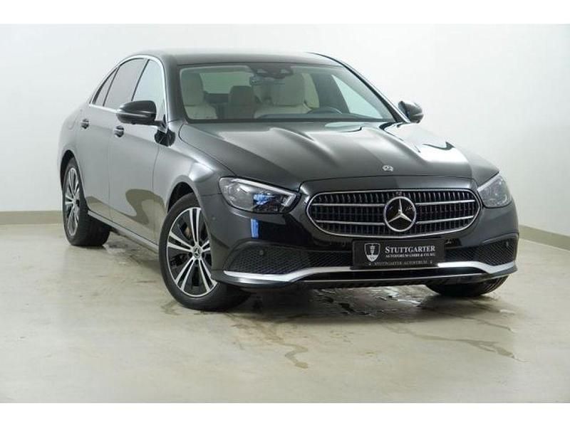 Gebraucht Mercedes E450 367 PS (269 kW) 2020 Obsidianschwarz  lack (metallic) Limousine