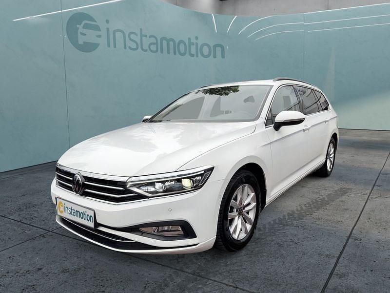 Weiß Gebraucht 2022 VW Passat Kombi | 22.399 € (Fairer Preis) - Bild 1/4