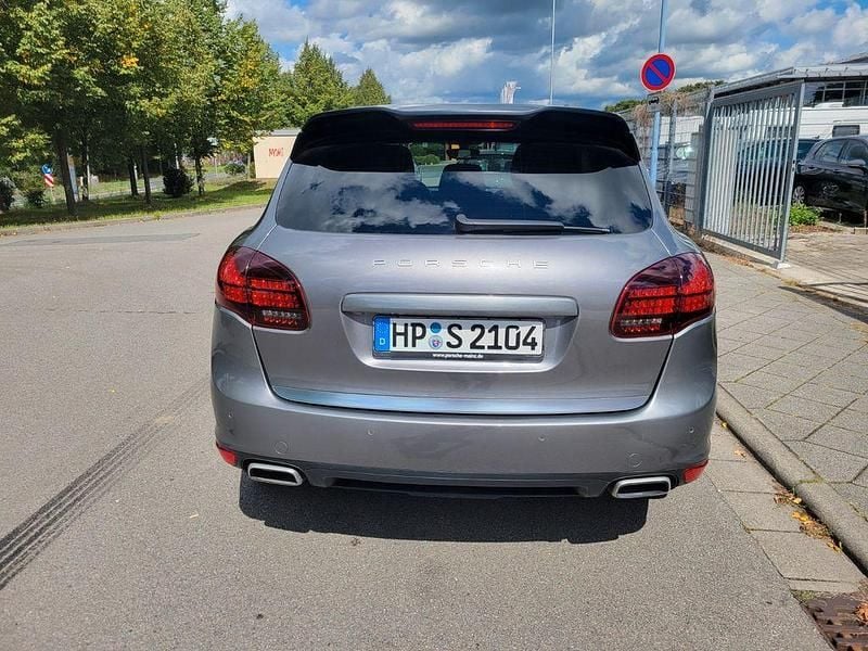 Gebraucht Porsche Cayenne 245 PS (180 kW) 2013 Grau SUV