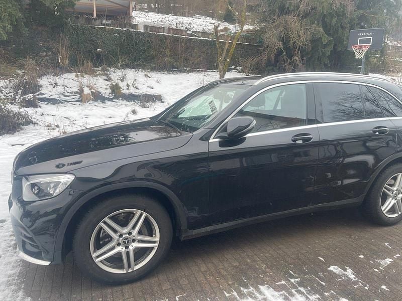 Gebraucht Mercedes GLC250 AMG line 204 PS (150 kW) 2017 Schwarz SUV