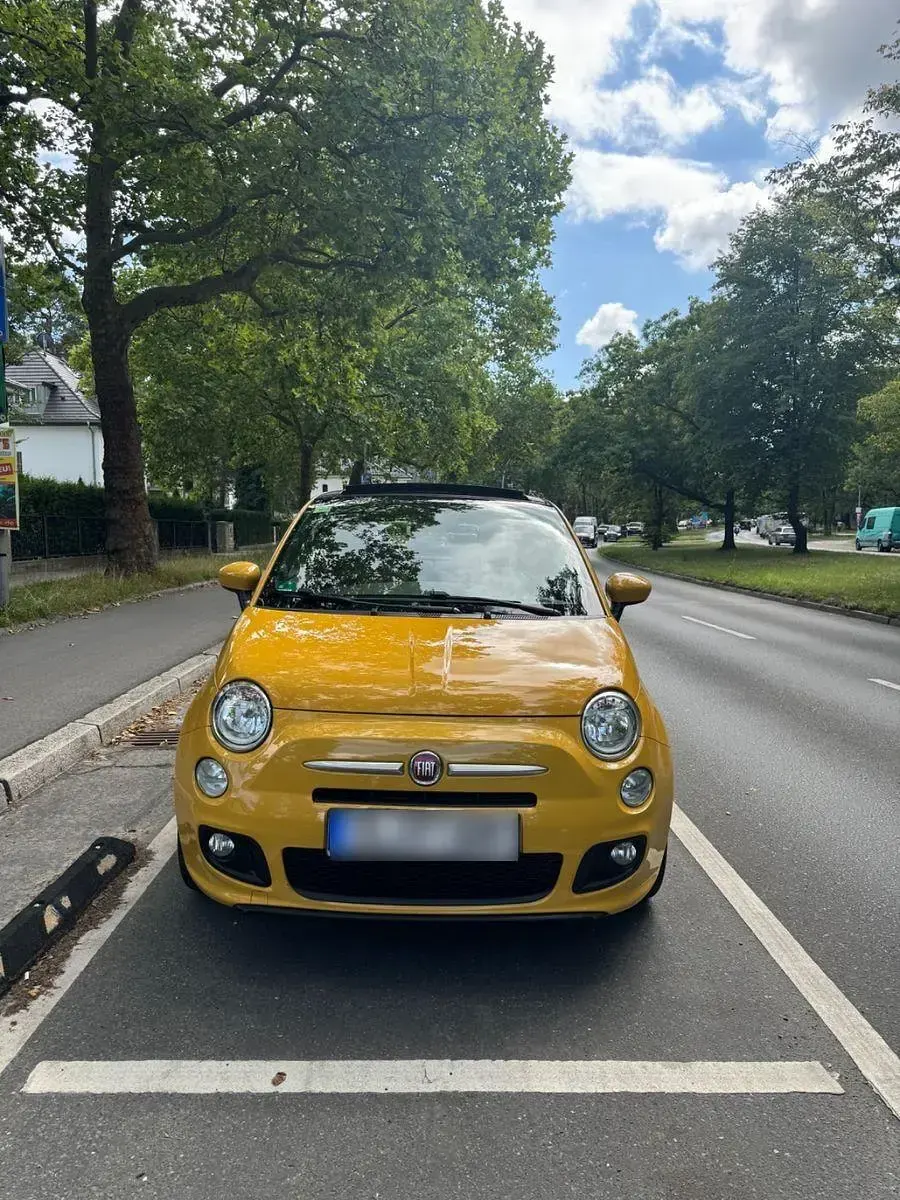 Gebraucht Fiat 500S S 69 PS (50 kW) 2015 Gelb Kleinwagen