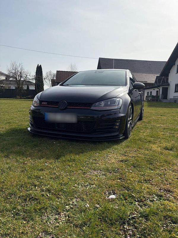 Gebraucht VW Golf VII GTI 220 PS (161 kW) 2014 Schwarz Limousine