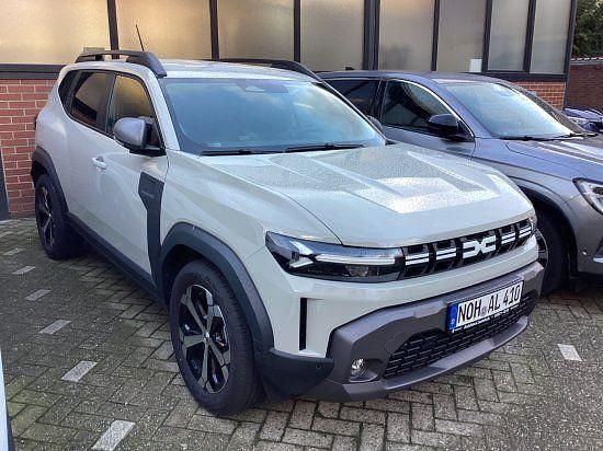 Gebraucht Dacia Duster Journey 131 PS (96 kW) 2024 Sandsteinbeige SUV