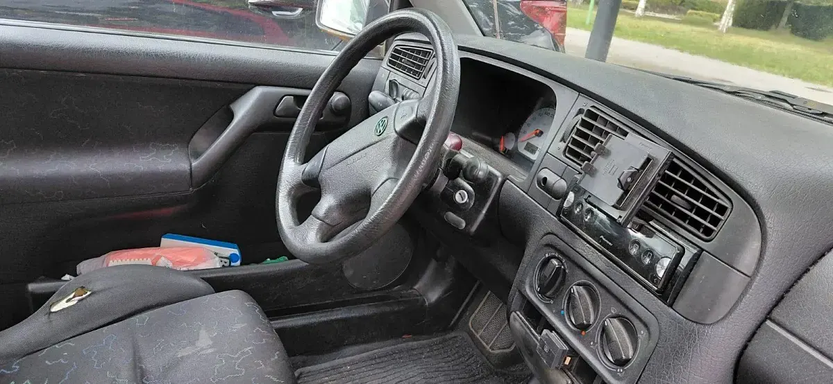 Gebraucht VW Golf III 60 PS (44 kW) 1995 Rot Kleinwagen
