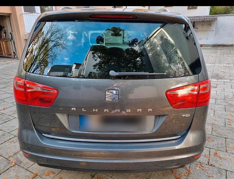 Gebraucht Seat Alhambra 177 PS (130 kW) 2014 Grau Van / Kleinbus